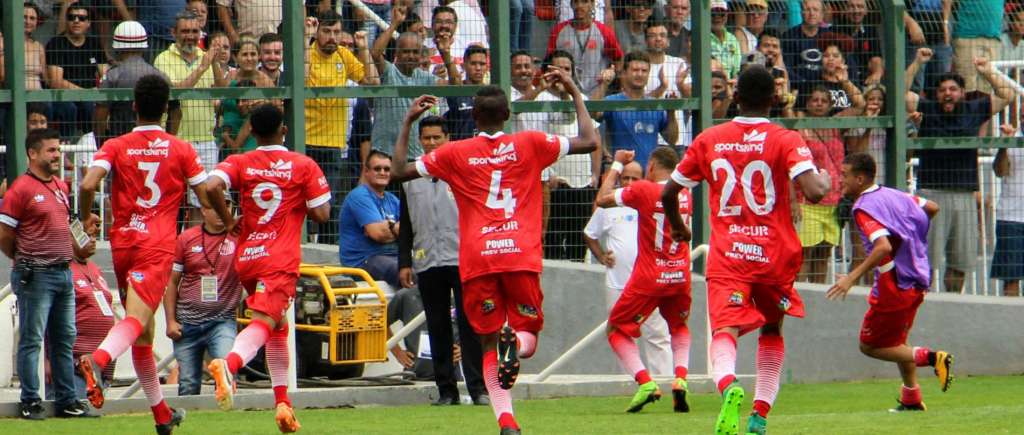 União Mogi e Atlético Mogi jogam no Nogueirão para desempatar histórico