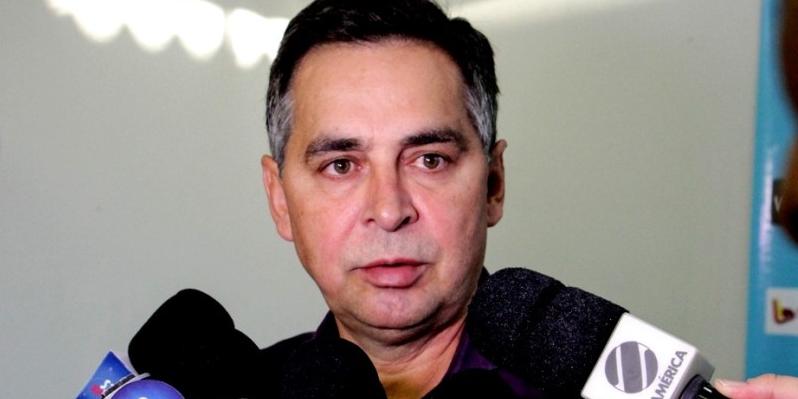 Dilceu, que deixa o clube junto com outro diretor, após a saída do técnico - Júlio Tábole