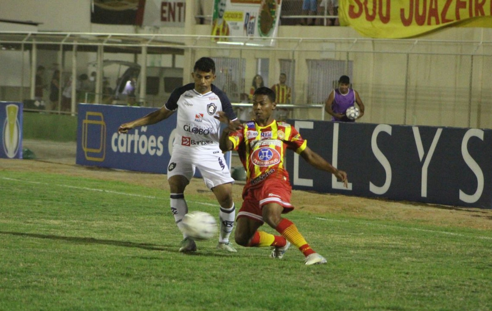 Série C: Remo libera Felipe Marques para o Londrina e anuncia lateral