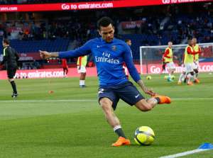 Francês: PSG não descarta possibilidade de Daniel Alves ser operado antes da Copa do Mundo