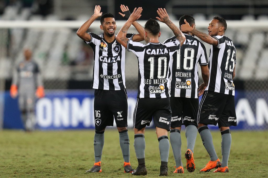 Botafogo empata com Audax Italiano e garante classificação na Copa Sul-Americana