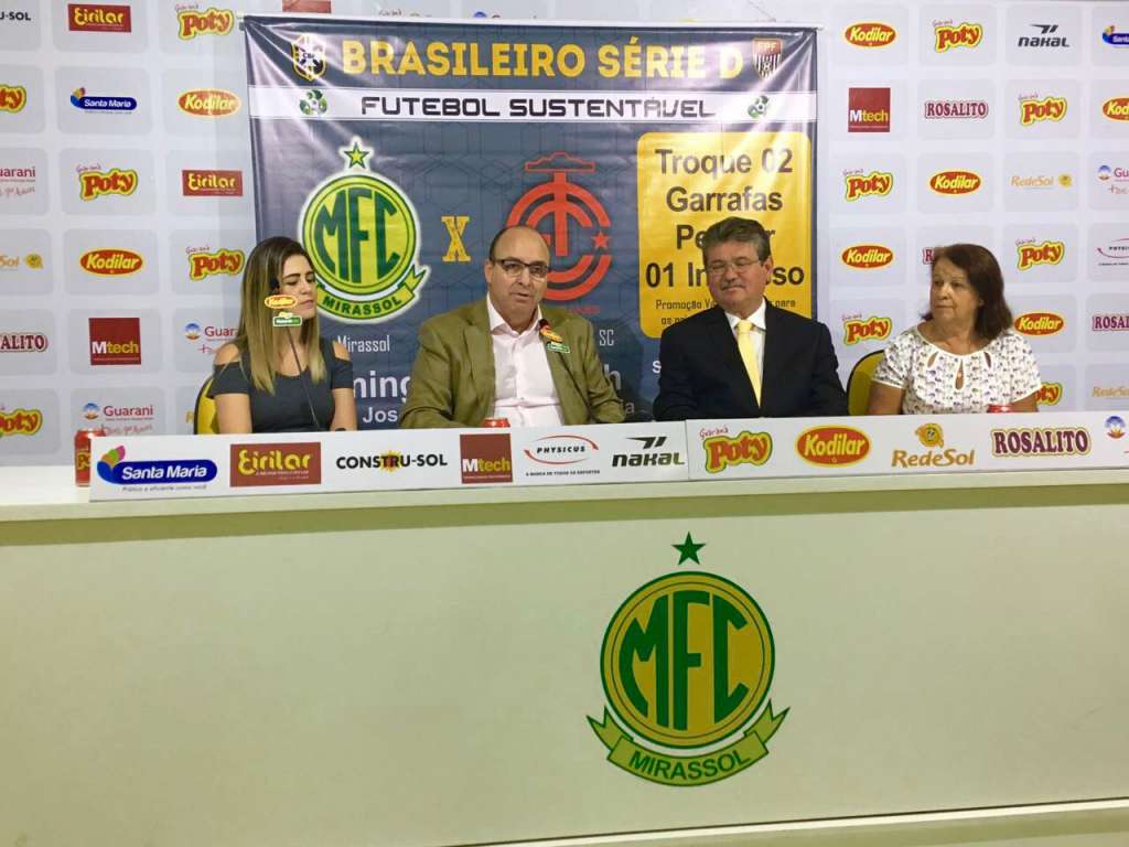 Estiveram presentes na coletiva de imprensa, a Presidente do Fundo Social do Município de Mirassol, Fátima Vieira, e a Primeira Dama do município, Luana Vieira