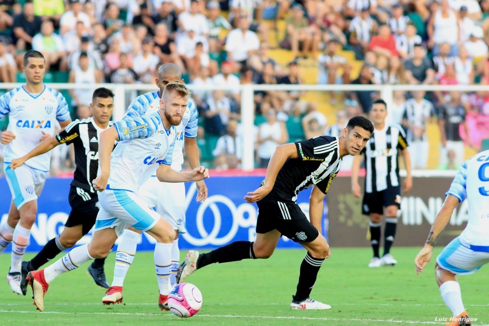 Série B: Na história do clássico de Floripa, Figueirense leva vantagem sobre Avaí