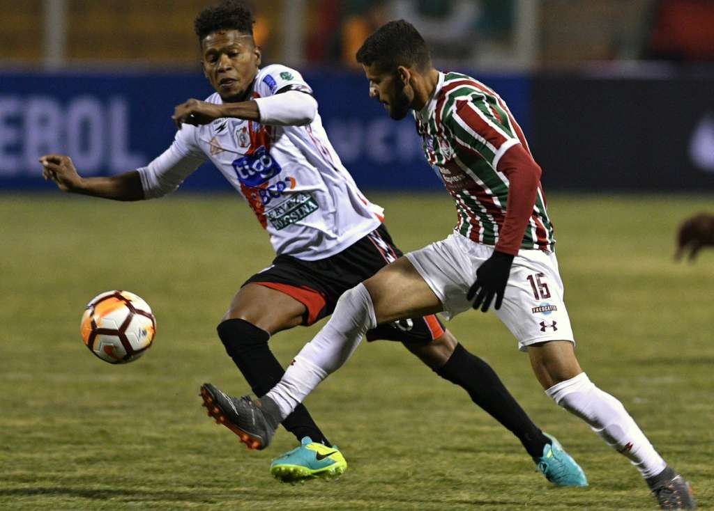 Abel exalta bravura do Fluminense e diz ser impossível jogar em Potosí