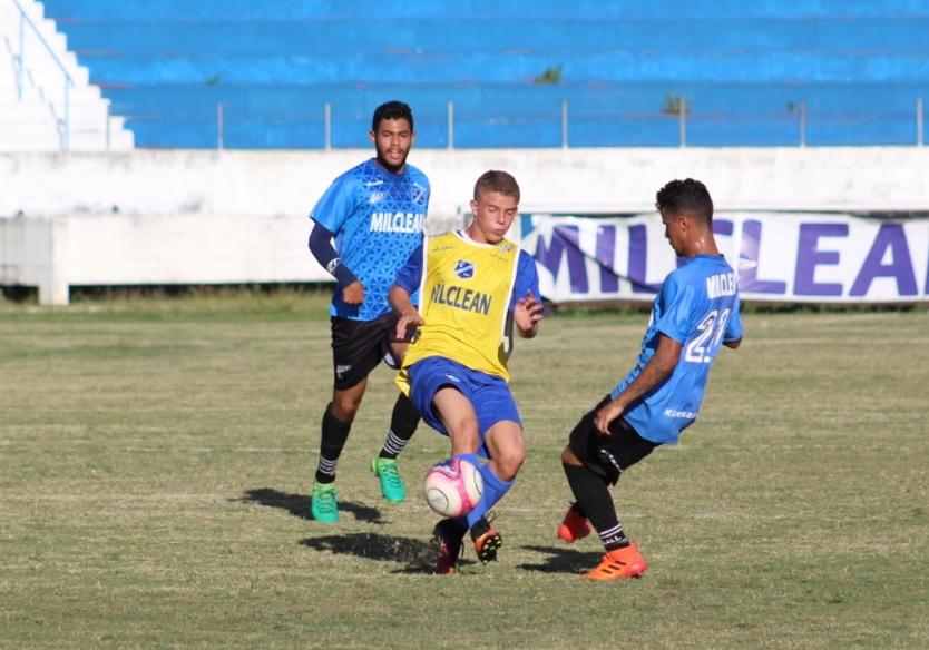 Copa Paulista: Em preparação, Taubaté faz jogo-treino com base no Joaquinzão (Foto: Caíque Toledo / EC Taubaté)