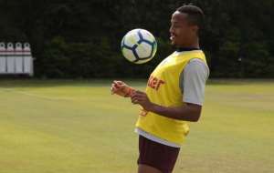 Militão treina sem restrições e deve reforçar São Paulo contra o Bahia