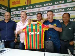 Série B: Sampaio Corrêa apresenta Roberto Fonseca e contrata Busatto