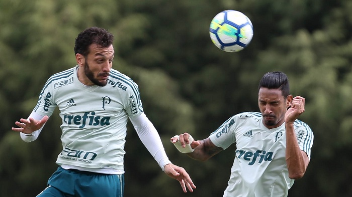 Palmeiras foca bola parada em último treino antes do clássico contra Corinthians