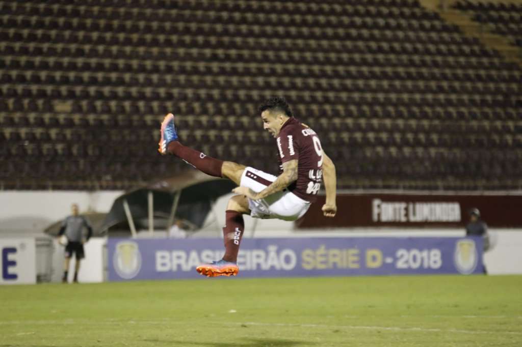 Ferroviária 1 x 2 Tubarão-SC - Catarinenses avançam e complicam Ferrinha 4 0002050313207 img
