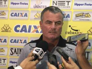 Série B: Mazola Júnior é apresentado e faz apelo para torcida do Criciúma