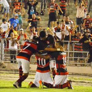 Campinense-PB 3 x 0 Flamengo-PE - Classificação garantida e liderança encaminhada