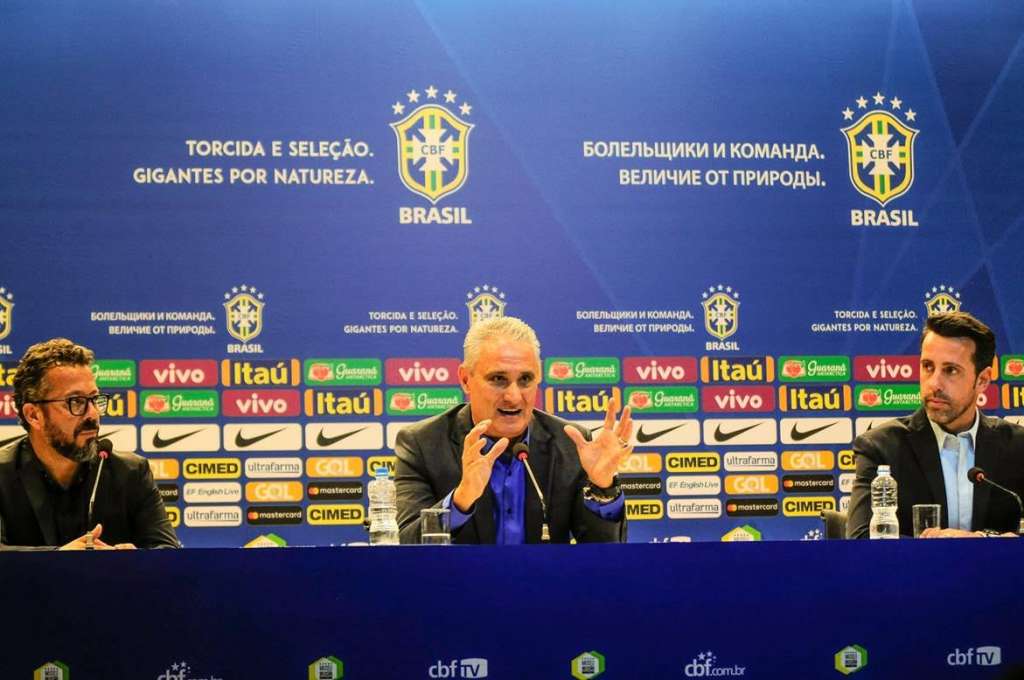 O técnico Tite admitiu que o Brasil é um dos favoritos ao título da Copa do Mundo