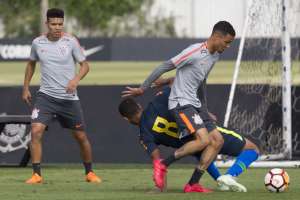 Roger marca, mas reservas do Corinthians perdem para Brasil Sub-20