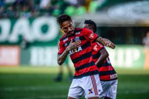 TAS aumenta pena de Guerrero por doping e peruano está fora da Copa