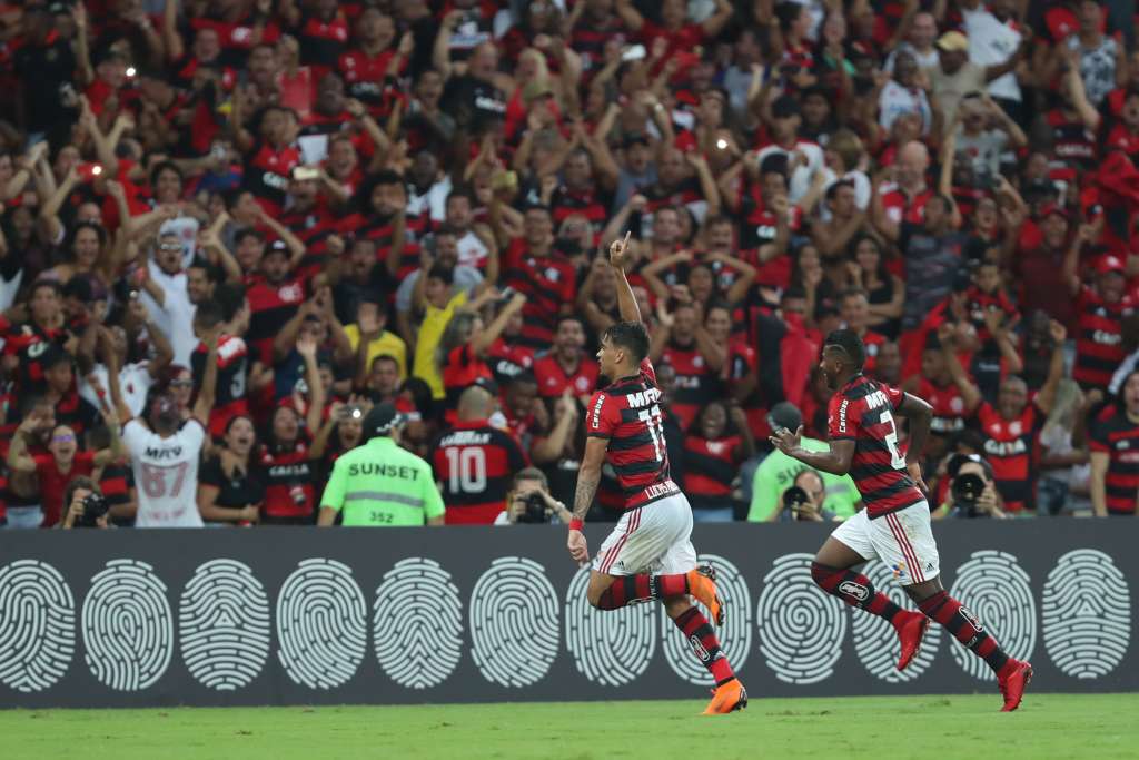 Com volta de torcida, Flamengo busca classificação antecipada na Libertadores
