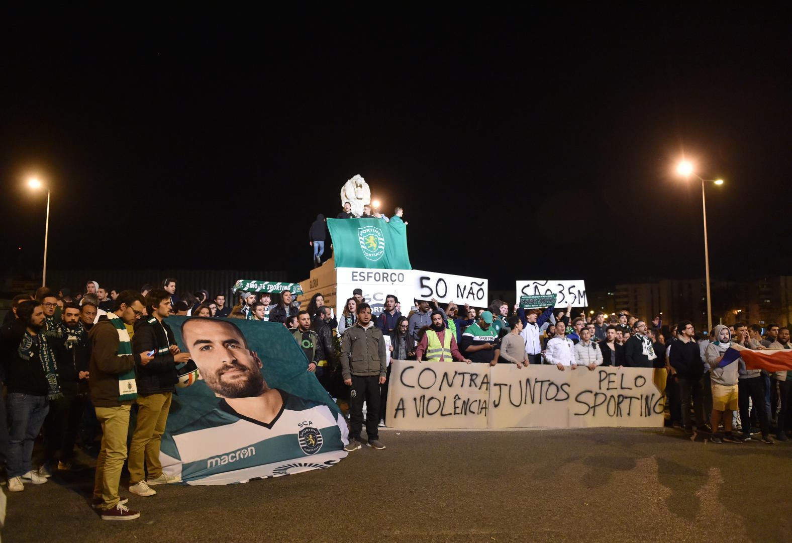 Copa de Portugal: Agredidos por torcedores, atletas do Sporting jogarão a final