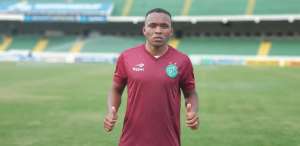 Série B: Guarani anuncia ex-Cruzeiro e libera lateral para Atlético-PR