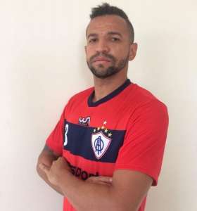 HAT-TRICK FI: Com três gols, Salatiel lidera Itabaiana rumo ao empate diante do Treze