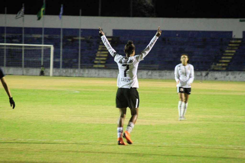 Em dia de goleadas, Corinthians volta à liderança do Brasileiro Feminino Série A1