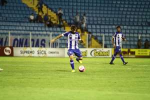 Série B: Lateral quer manutenção da sequência positiva do Avaí de olho no acesso