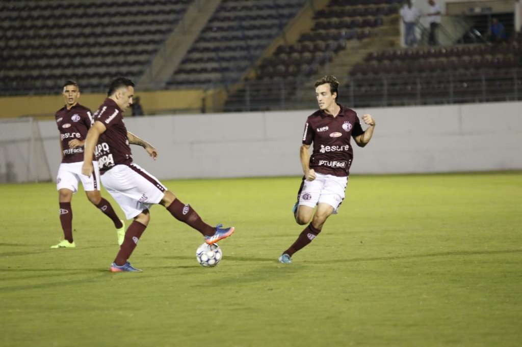 Ferrinha sonha com vaga improvável