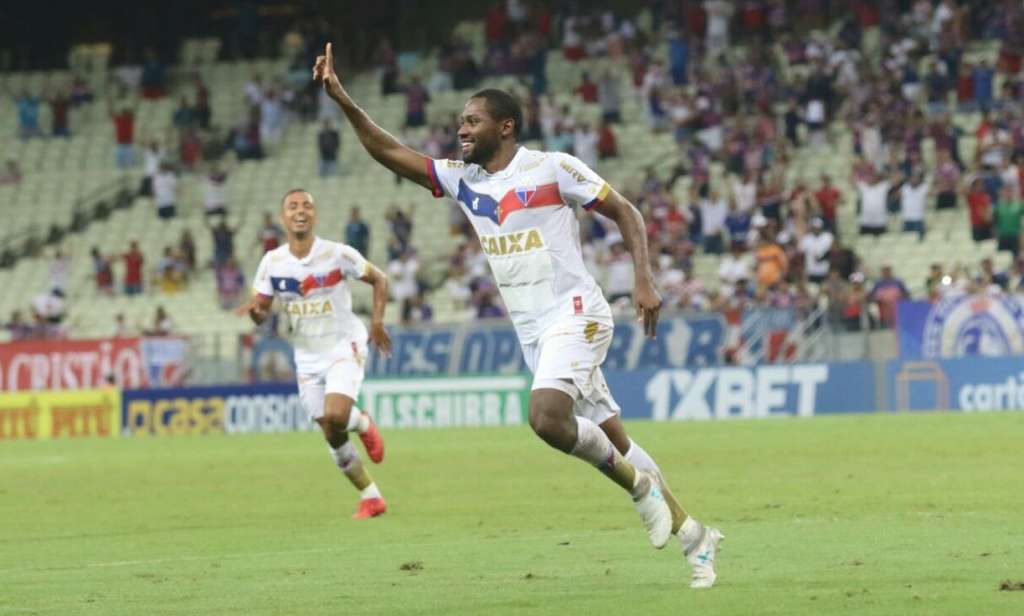 Invicto, Fortaleza busca vitória sobre o Figueirense para seguir na liderança da Série B