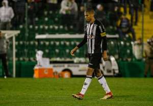 Após eliminação, Leonardo Silva aponta importância do clássico para o Atlético-MG