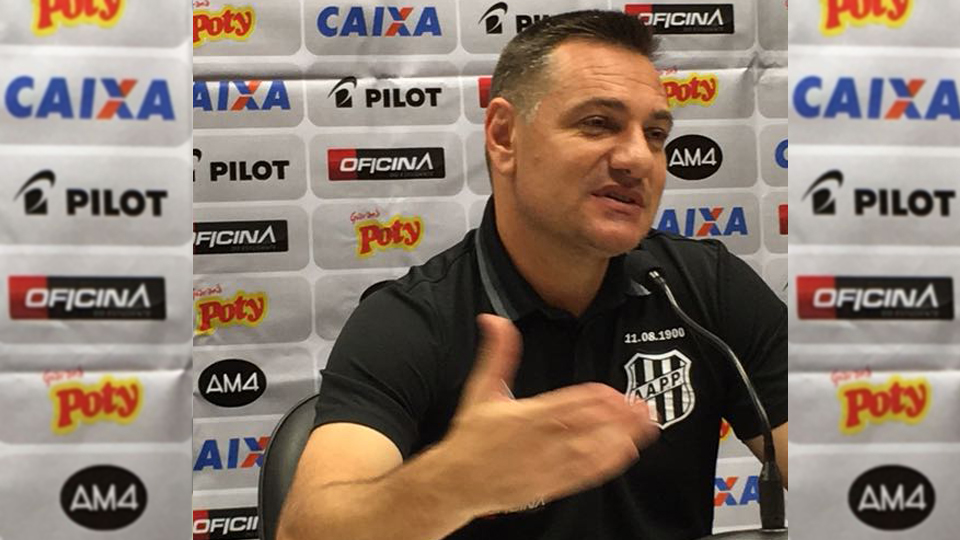 Série B: Ponte Preta fecha treino e Doriva não confirma time