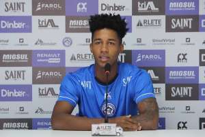 Série D: Volante comemora oportunidades no Tubarão, equipe dirigida por Waguinho Dias