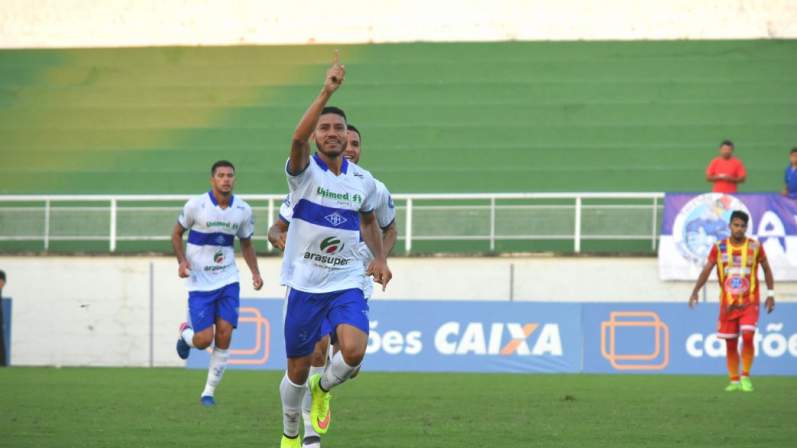 Série C: ‘Difícil é se manter no topo’, diz artilheiro sobre bom início do Atlético-AC