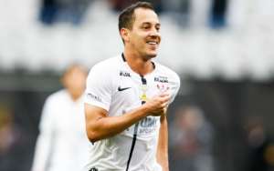 Após goleada, Corinthians poupa cinco titulares contra o Sport