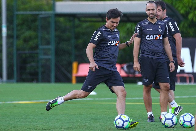 Larghi confirma Elias e indica volta de Luan ao Atlético-MG no clássico