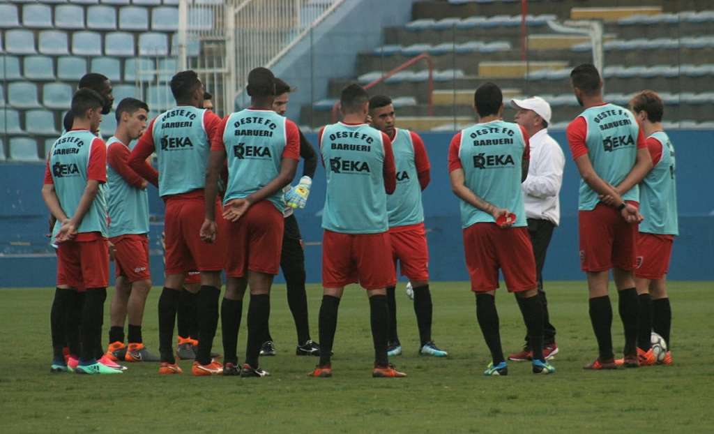 O Oeste só ganhou uma partida nesta Série B de Brasileiro e foi logo na estreia (Foto: Jefferson Vieira/Oeste)
