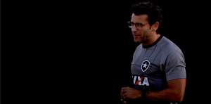 Valentim confirma volta de Léo Valencia no Botafogo, mas não garante titularidade