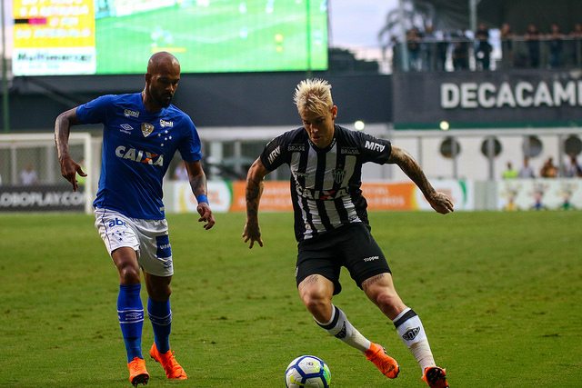 BRASILEIRÃO: Em dia de clássicos, Galo ultrapassa Fla e dorme líder; Palmeiras sobe