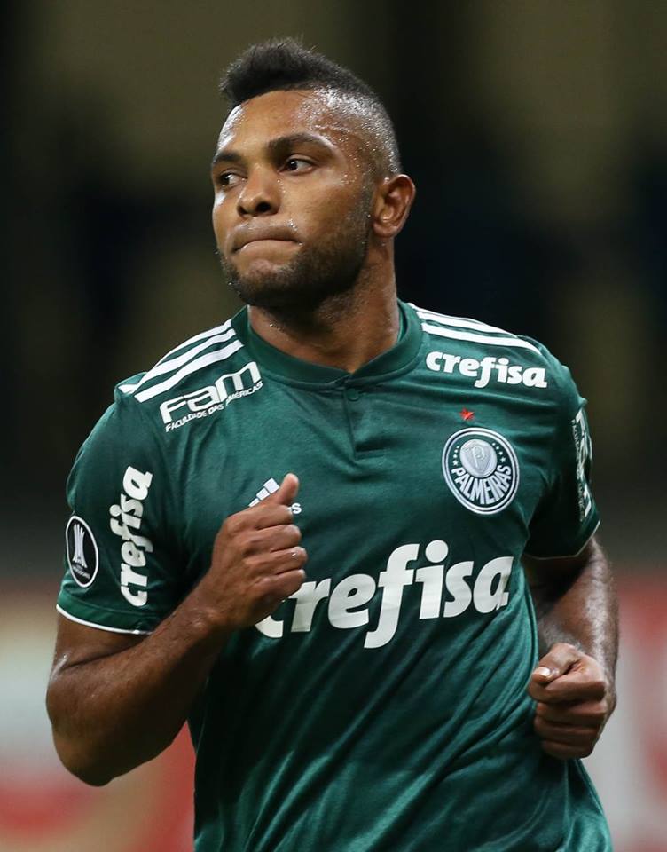 Palmeiras 3 x 0 Bahia – Verdão goleia e encosta nos líderes