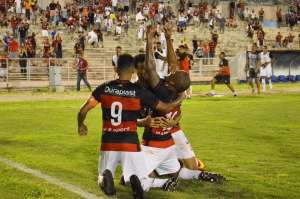 Campinense-PB 1 x 0 Murici-AL - Raposa mantém 100% e liderança do Grupo A8