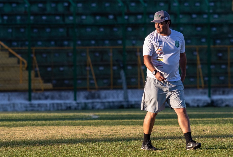 Segundona: Paulinho McLaren elogia Francana após vitória sobre Itapirense