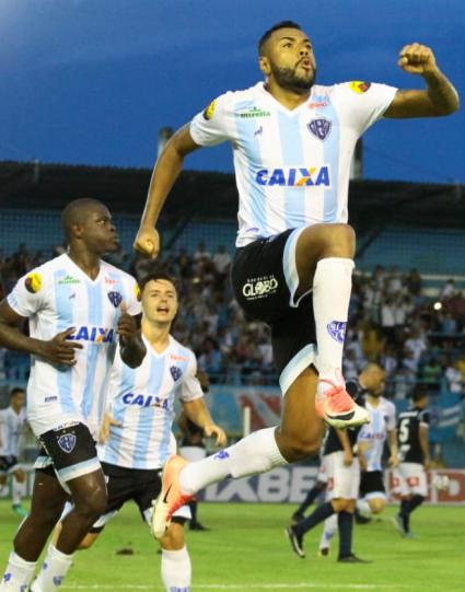 São Paulo sofreu, mas enfim ganhou um clássico na temporada 6 0002050315197 img