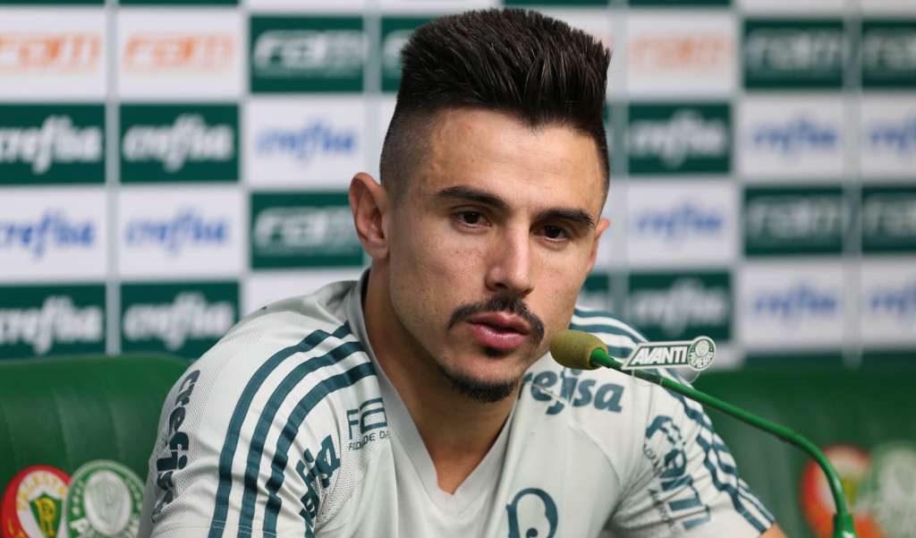  Willian rejeita rótulo de reserva no Palmeiras: 'Eu me sinto titular'