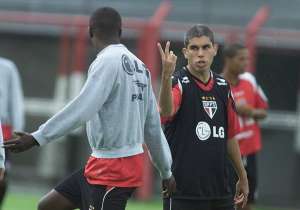 STJ impõe ao São Paulo indenização milionária a investidores por Ricardinho