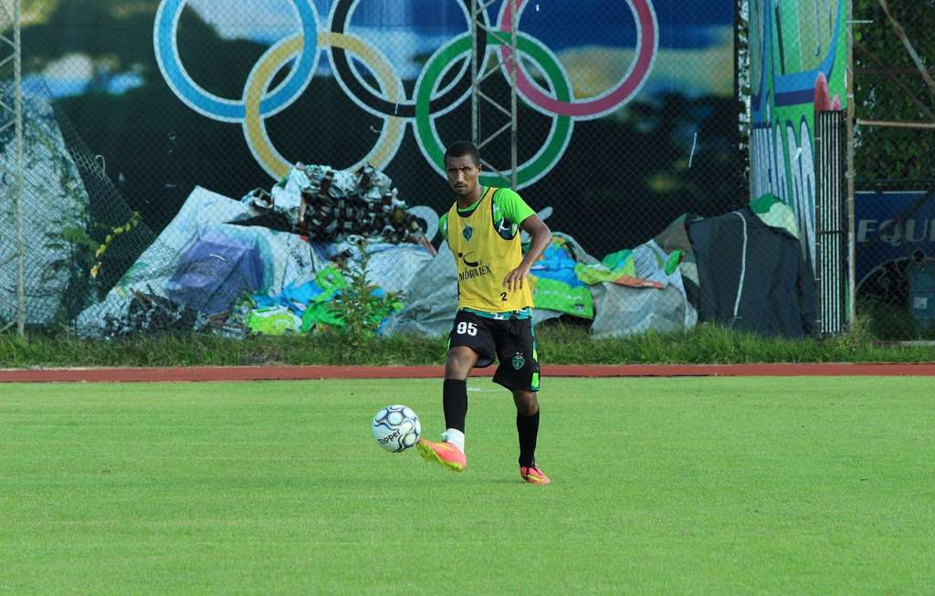 Volante Jean Carlos crê na classificação para o mata-mata da Série D (Foto: Emanuel Mendes Siqueira/Manaus FC)