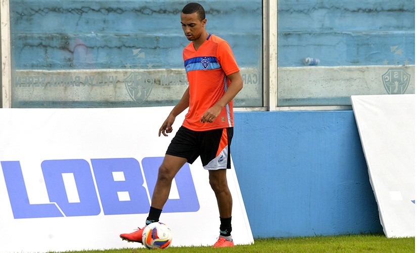 Série C: Joinville acerta com zagueiro revelado pelo Palmeiras