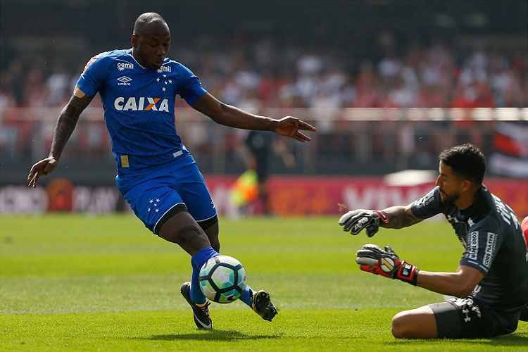 Cruzeiro muda de foco e Sassá admite meta de ser artilheiro do Brasileiro