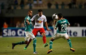 Em forma, Diego Sacoman aguarda propostas para as divisões do Brasileirão