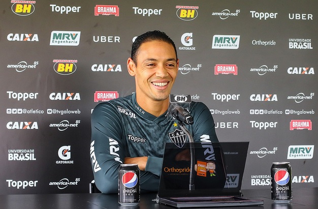 Ricardo Oliveira descarta clima de “decisão” entre Atlético-MG e Flamengo
