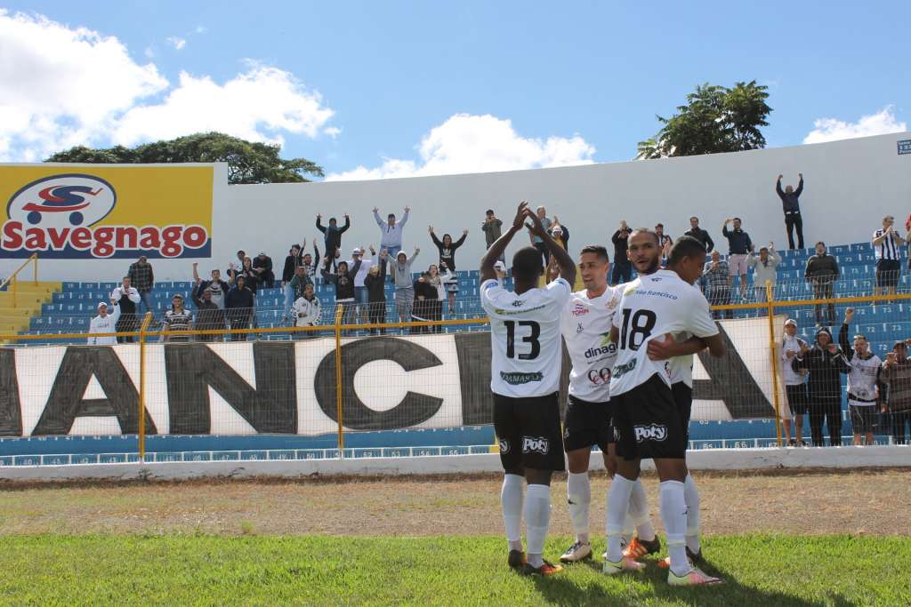  Santacruzense e Comercial tentam seguir invictos e líderes da Segundona (Foto: Rafael Alves/ Comercial)