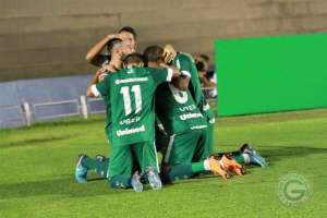 Goiás x Boa Esporte - Jogo com portões fechados define sofrimento dos clubes...