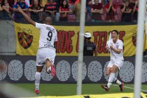 Rodriguinho desfalca Corinthians e Roger deve jogar contra o Inter