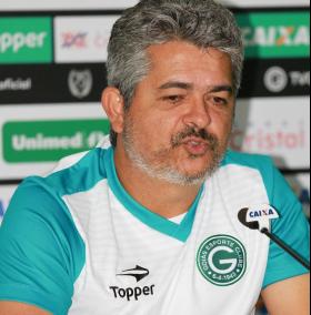 Ney Franco mexeu bem, mas Goiás perdeu de novo